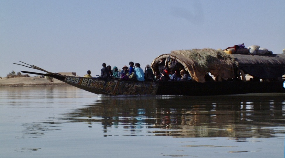 Pinasse en Afrique, Wikipedia